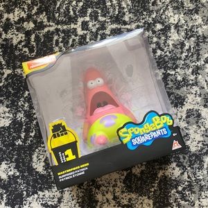 In box surprised Patrick meme figurine